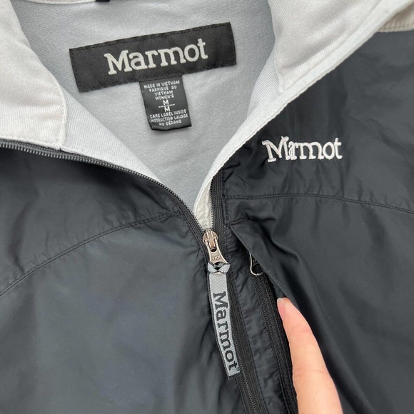 Marmot Windbreaker Lightweight Zip Up Jacket Lined Black Womens Size Medium - Picture 3 of 12